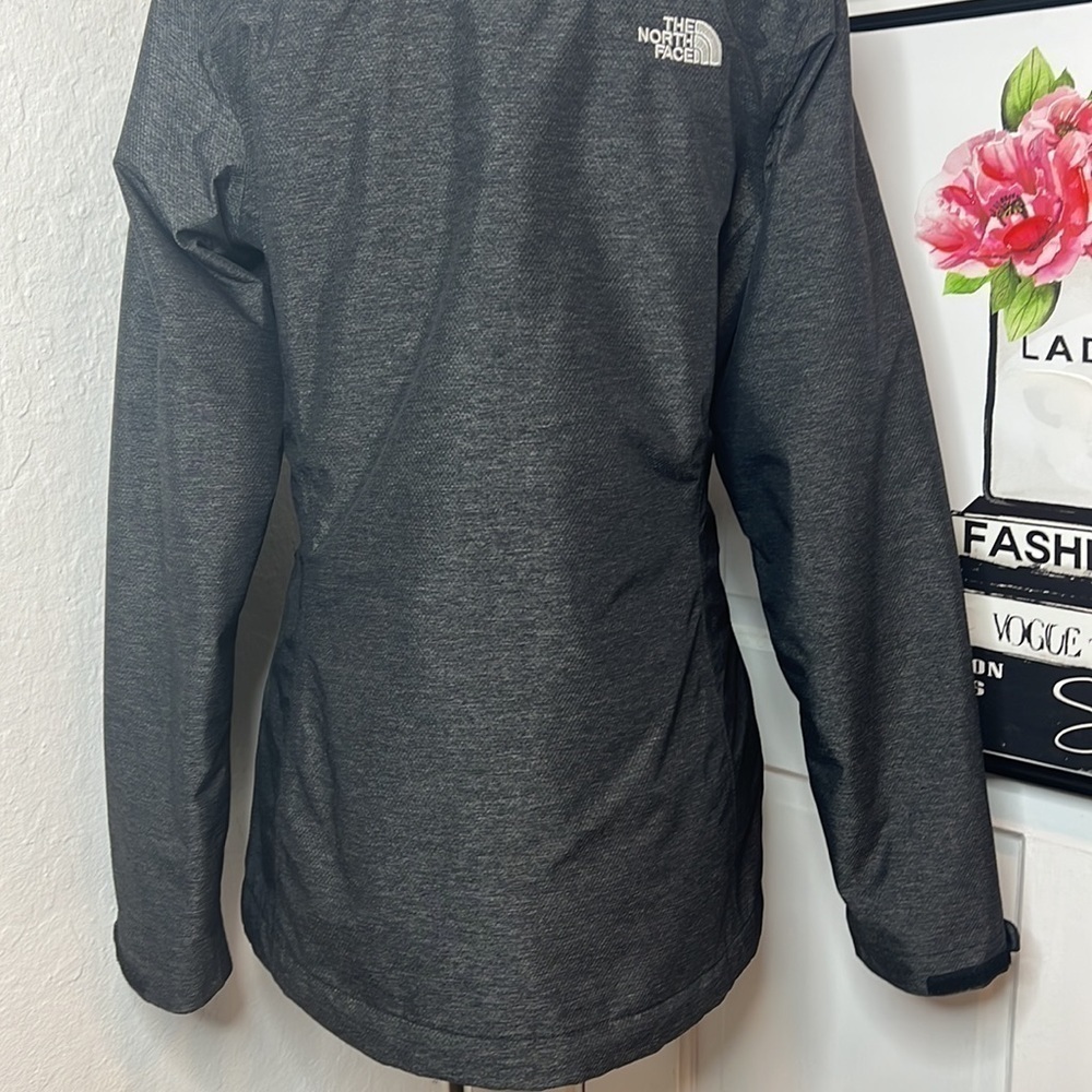 The North Face Gray Hyvent Insulated Hooded Jacket Size S - Picture 5 of 10